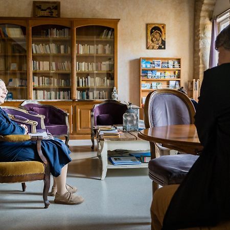 Accueil Du Couvent De Malet Hotel Saint-Come-d'Olt Bagian luar foto