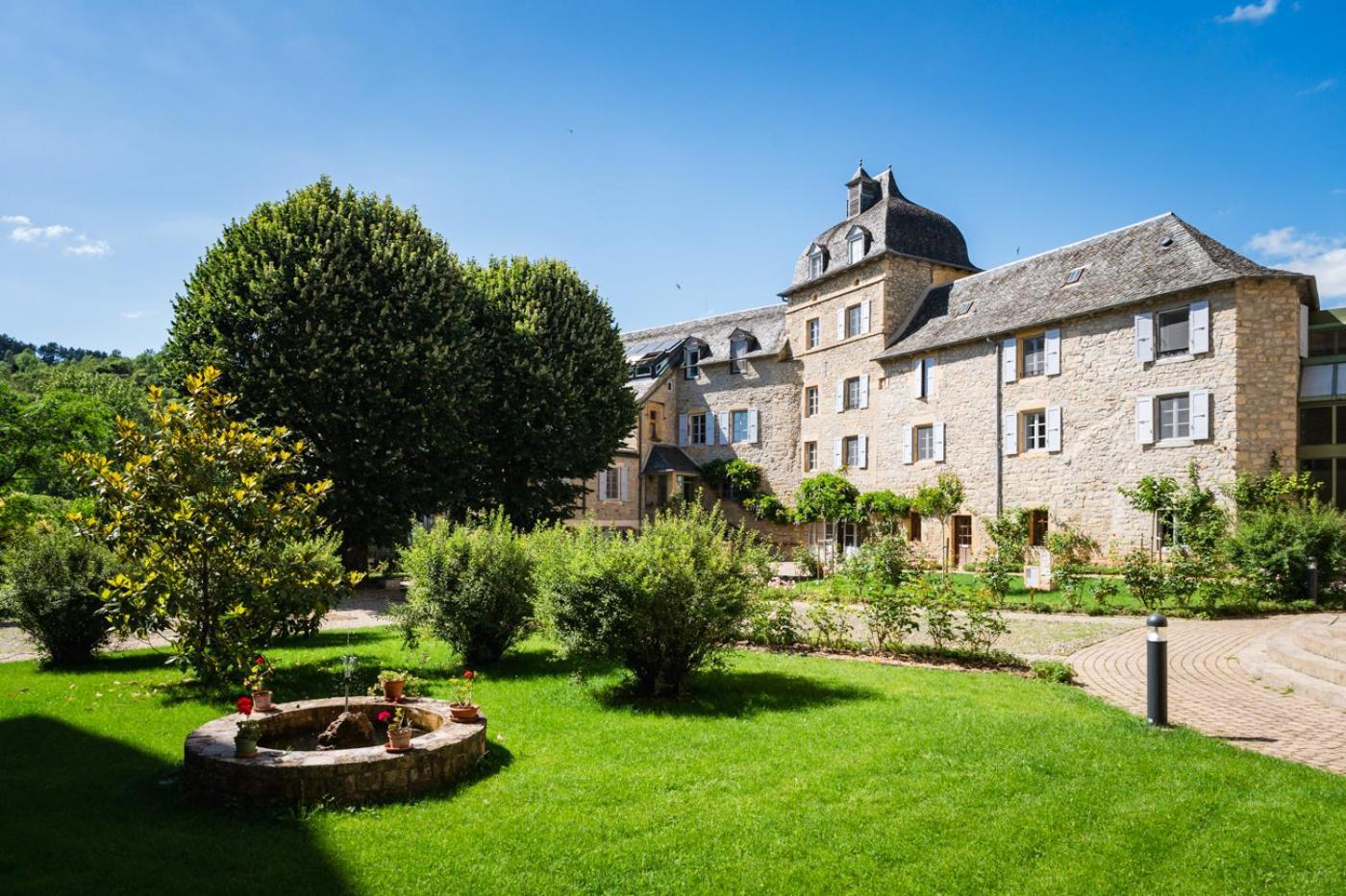 Accueil Du Couvent De Malet Hotel Saint-Come-d'Olt Bagian luar foto